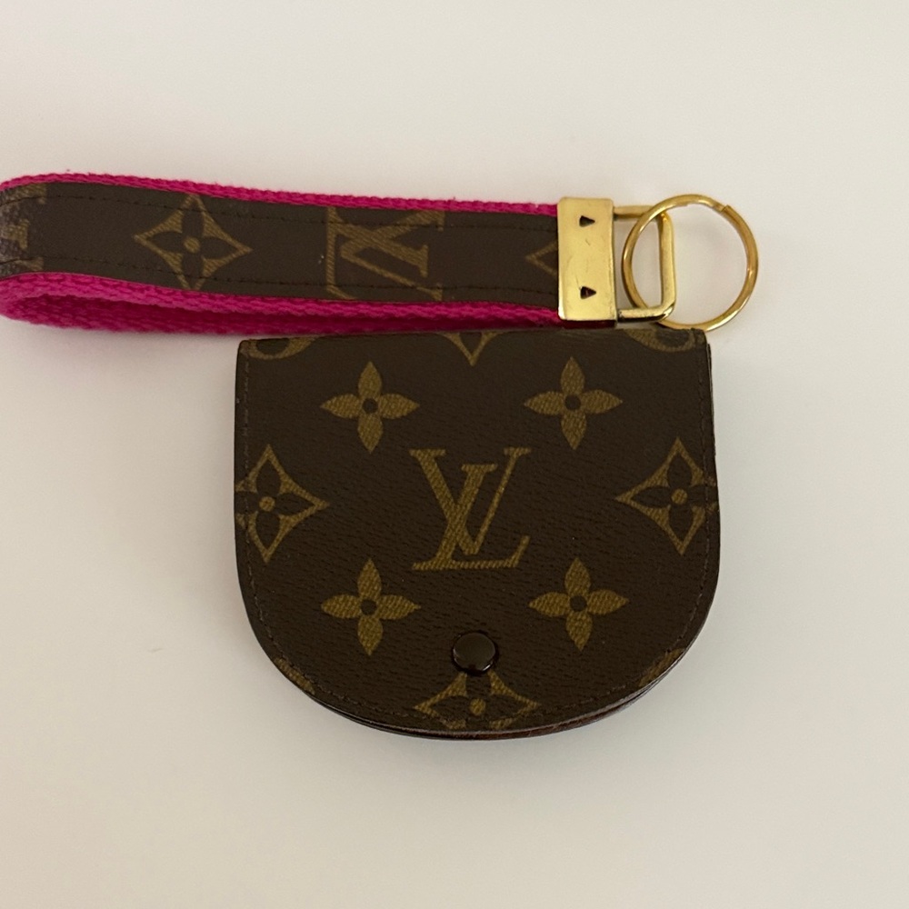 Louis Vuitton Monogram Key Holder and Coin Purse with Pink and Gold Accents
